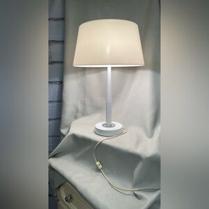 Vintage Underwriters Laboratories Mid-Century White Lamp